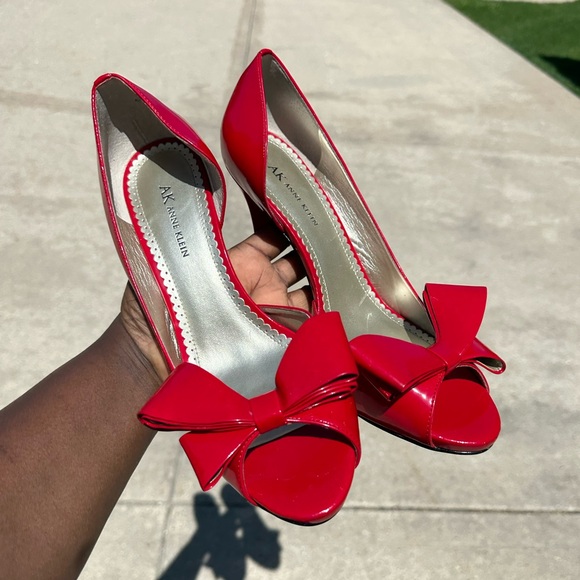 Anne Klein Red Heels with Bow size 11 - Picture 5 of 12